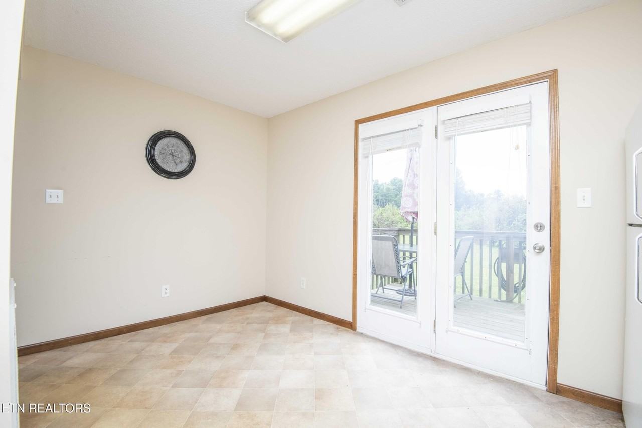 7900 Gray Heights Way - Photo 6 of 14