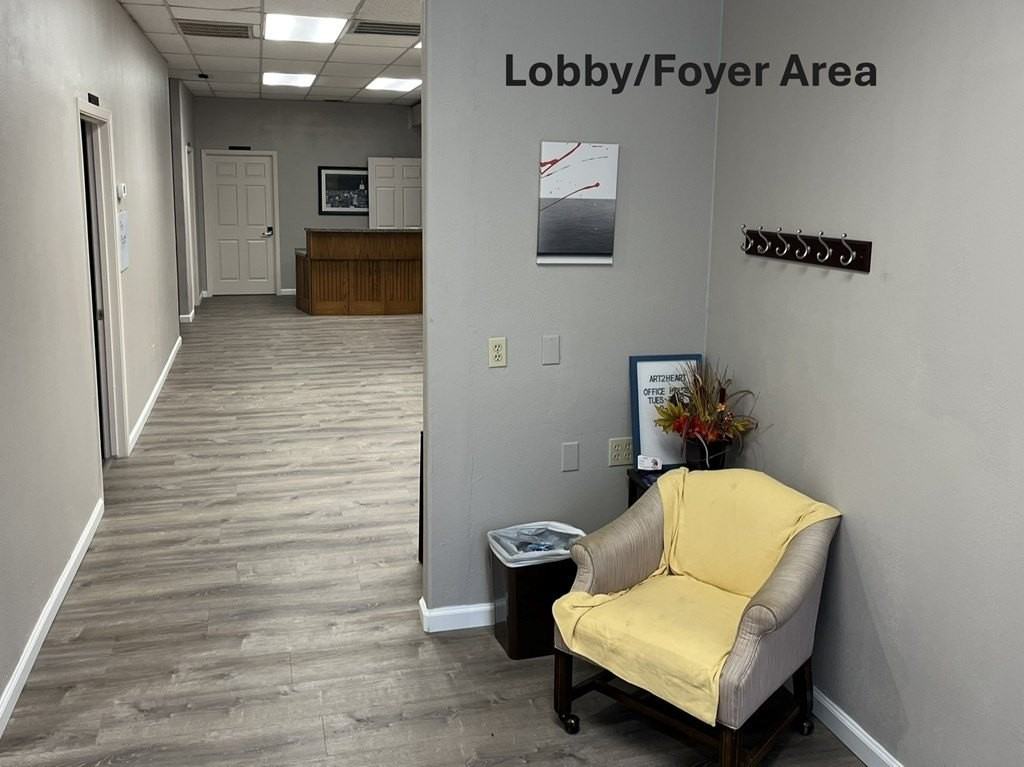 228 Washington St - Photo 5 of 14