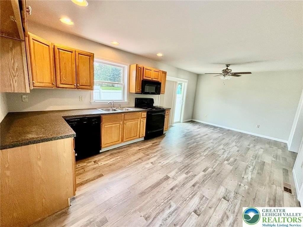 11 W Jewel St - Photo 2 of 11