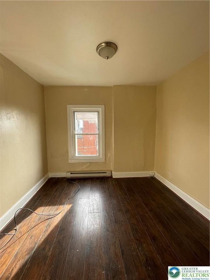 501 N Front St Apt 3b - Photo 4 of 6