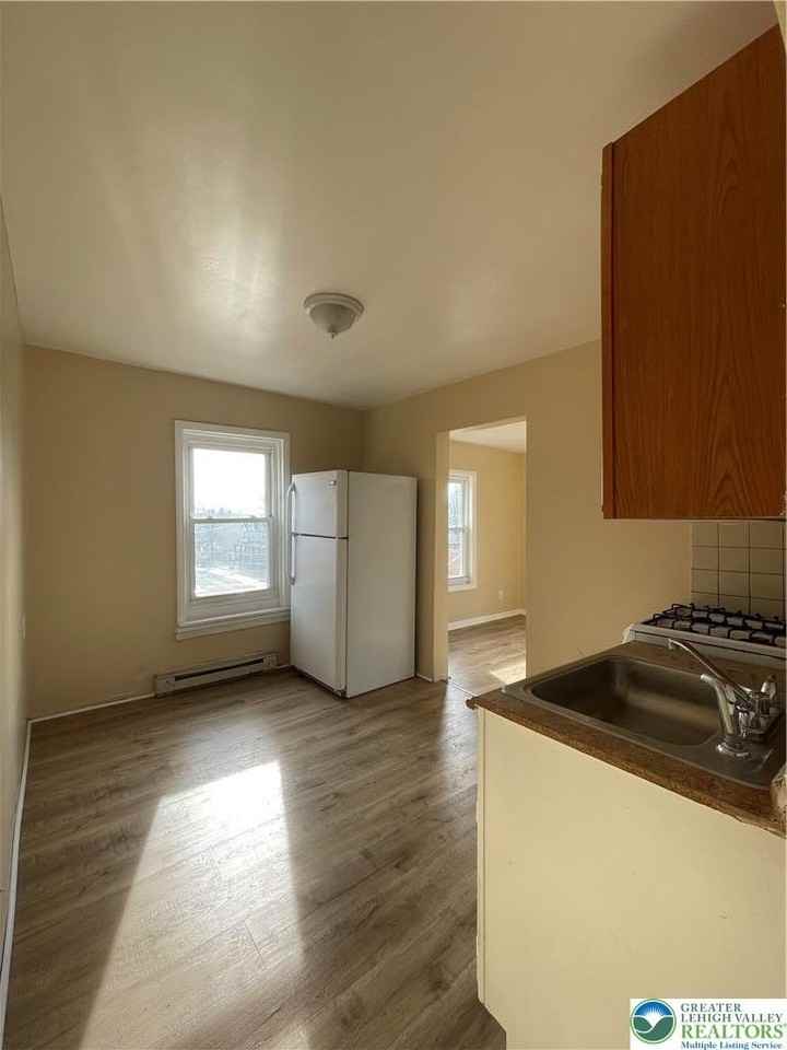 501 N Front St Apt 3b - Photo 5 of 6