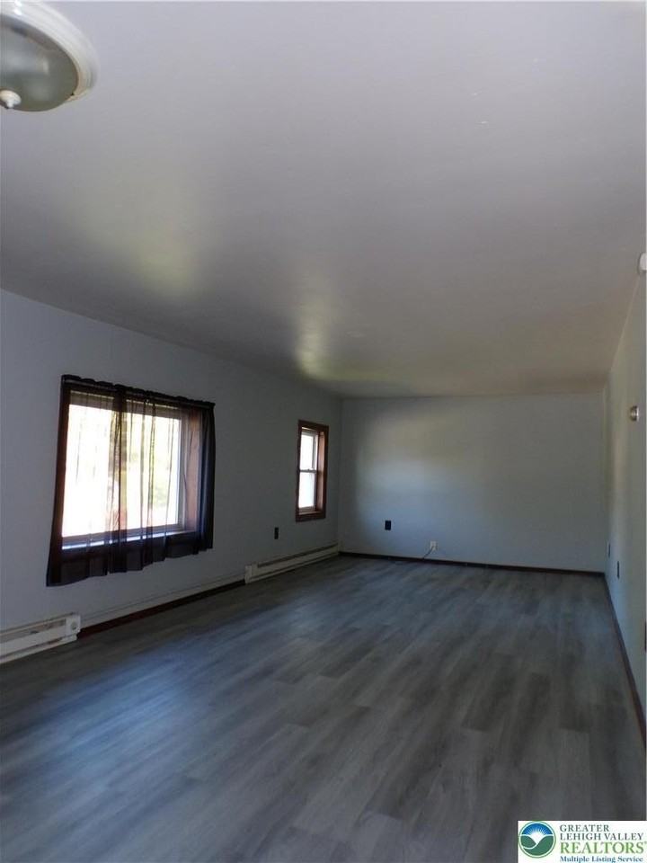 59 S Delaware Dr Unit 2 - Photo 2 of 6