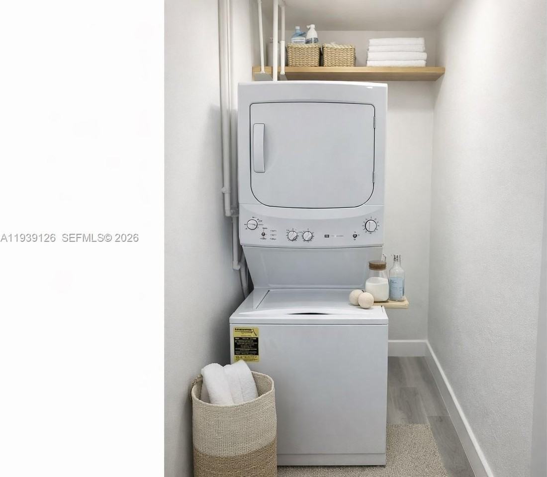 19122 Nw 36th Ave #0 - Photo 7 of 12