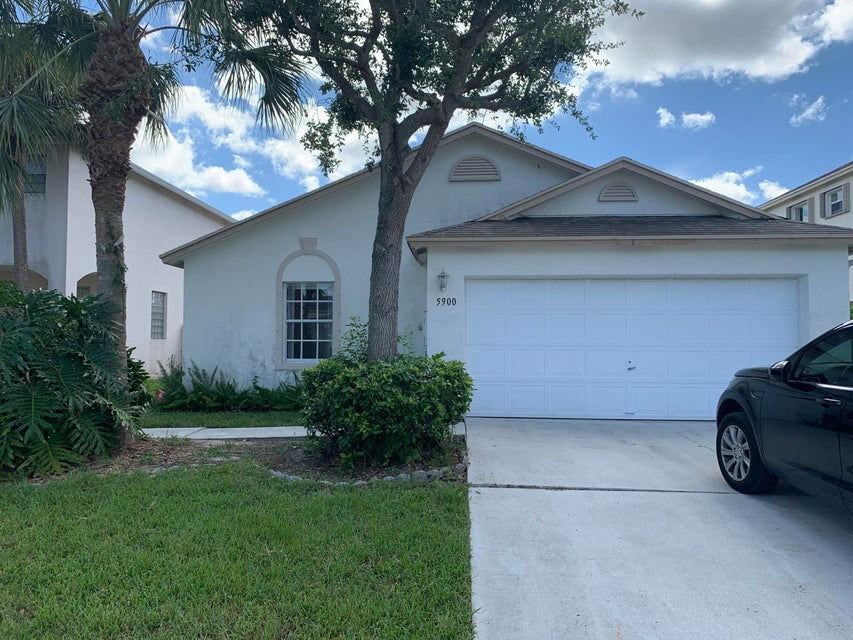 5900 Azalea Cir - Photo 2 of 8