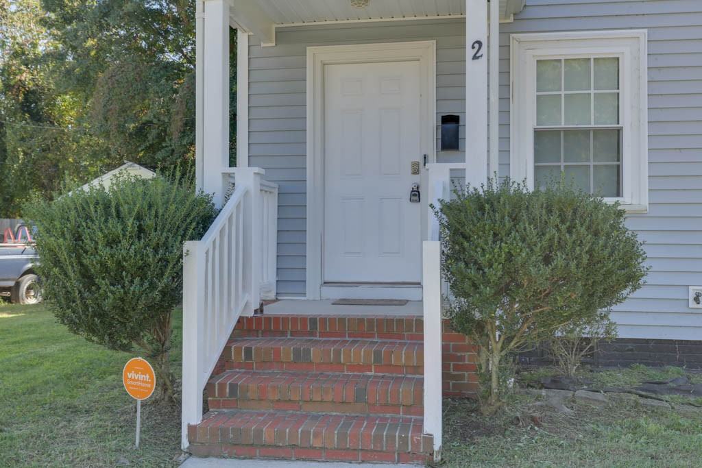 2 Alden Ave #1 - Photo 3 of 34