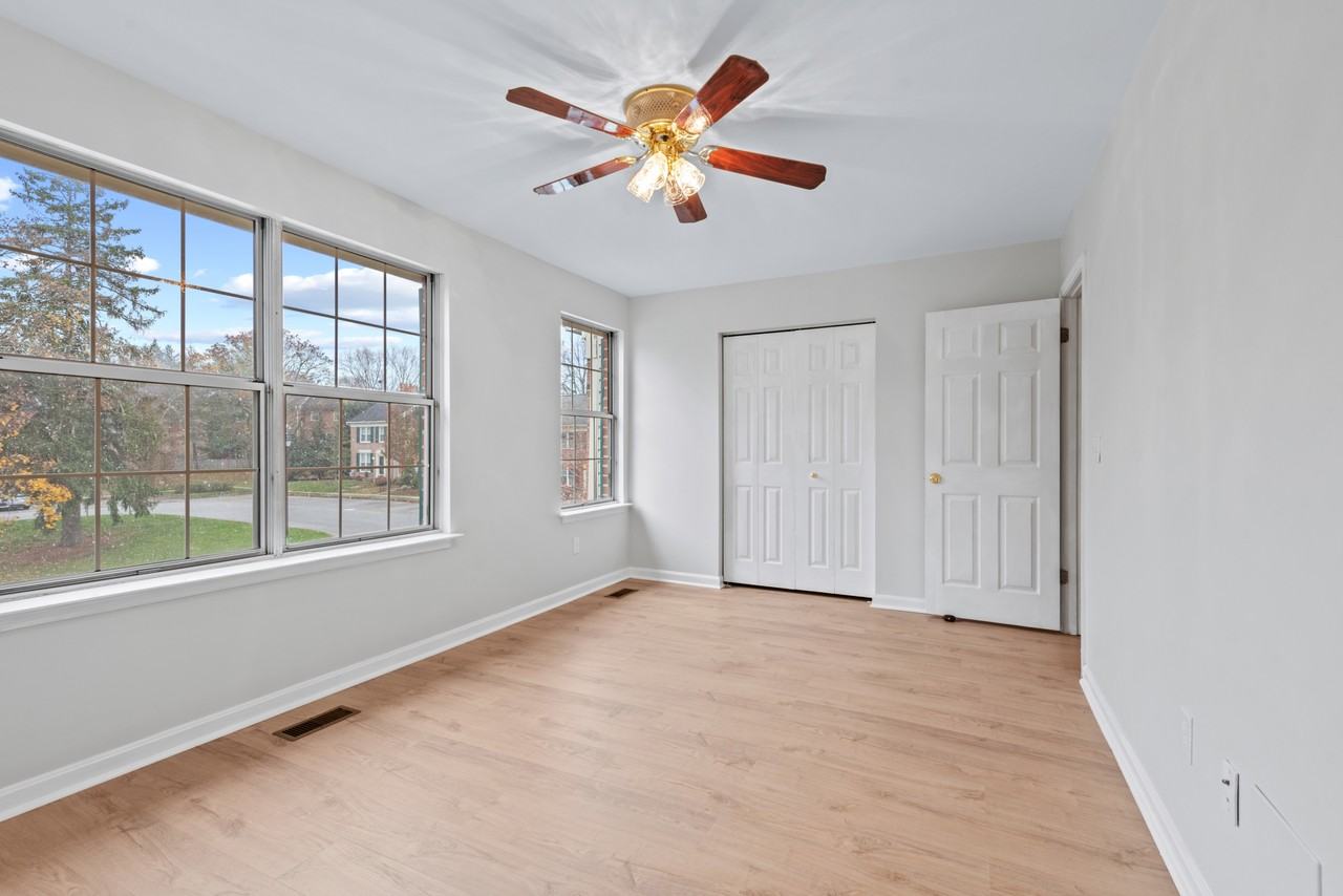 20 White Pine Ct - Photo 4 of 10