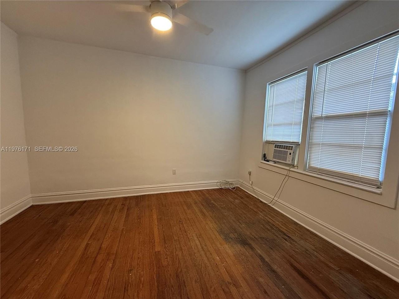 114 Antilla Ave #3 - Photo 2 of 7