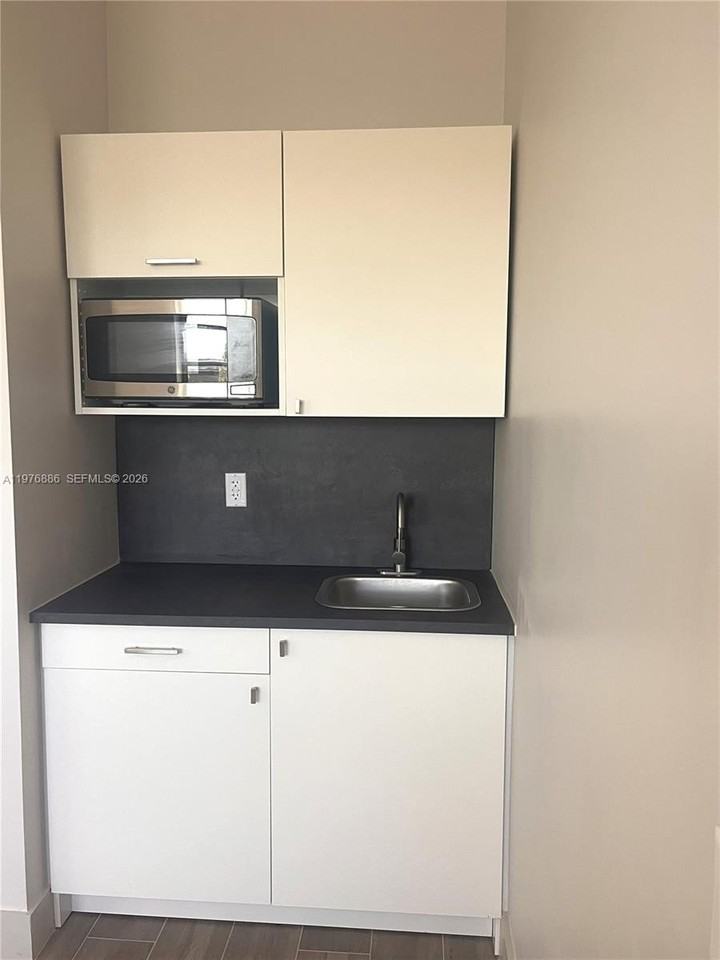 7760 Sw 20th St #1 - Photo 5 of 7