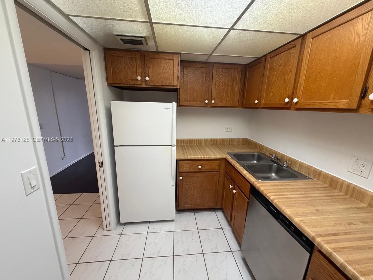 3720 Inverrary Dr #2K - Photo 2 of 15