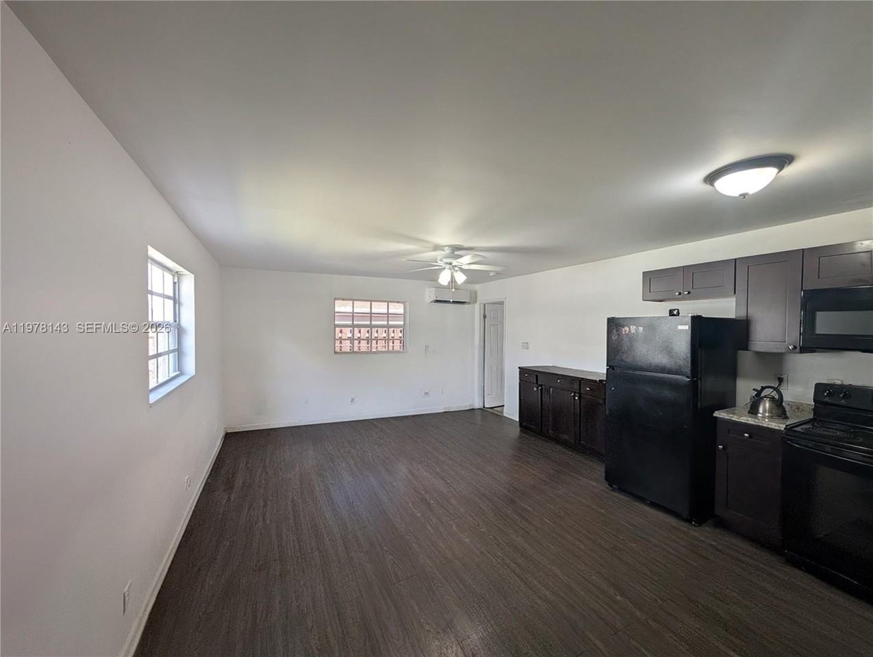 232 Sw 23rd St #1-3 - Photo 2 of 15