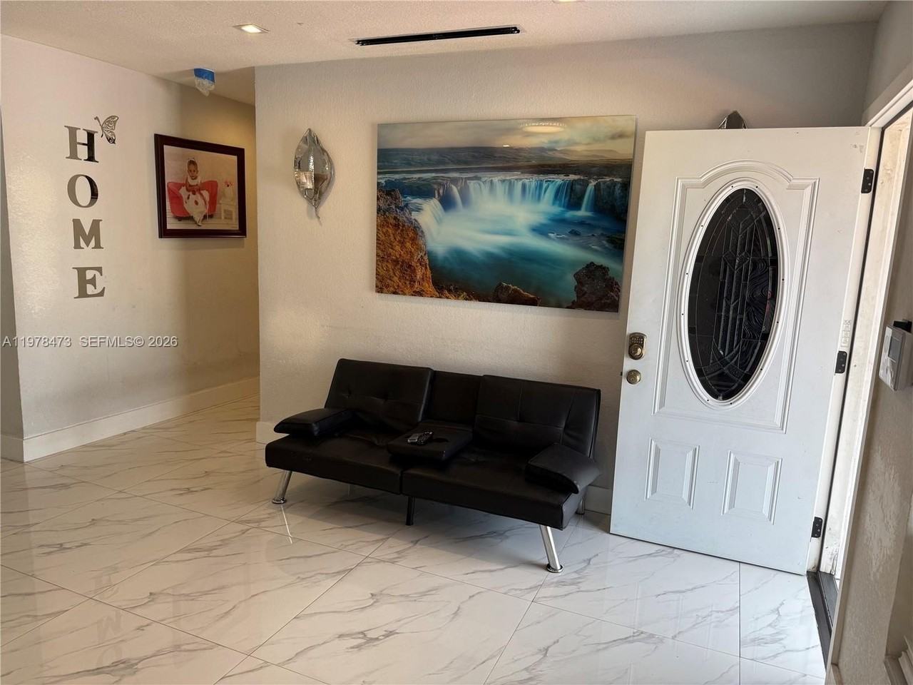 18501 Nw 30th Ave - Photo 3 of 13