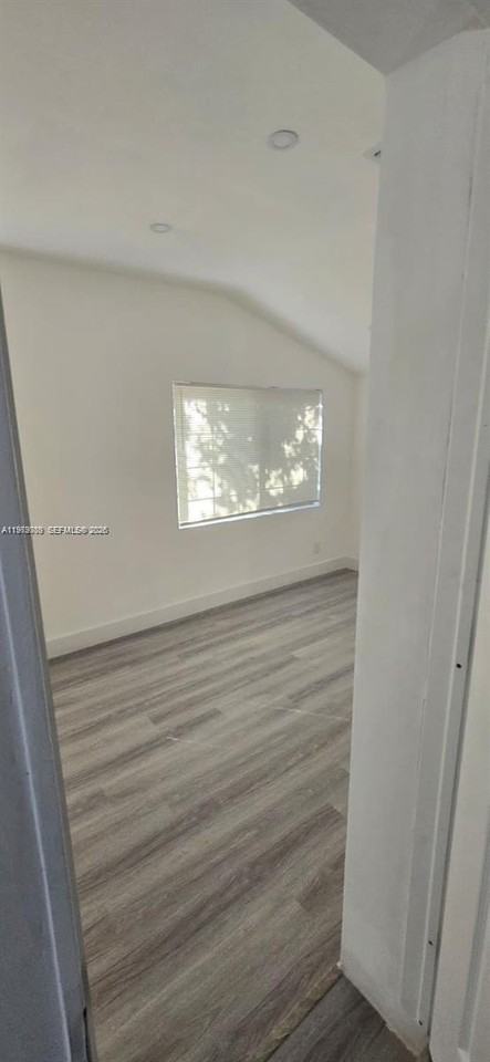 1812 Scott St #1812 - Photo 5 of 7