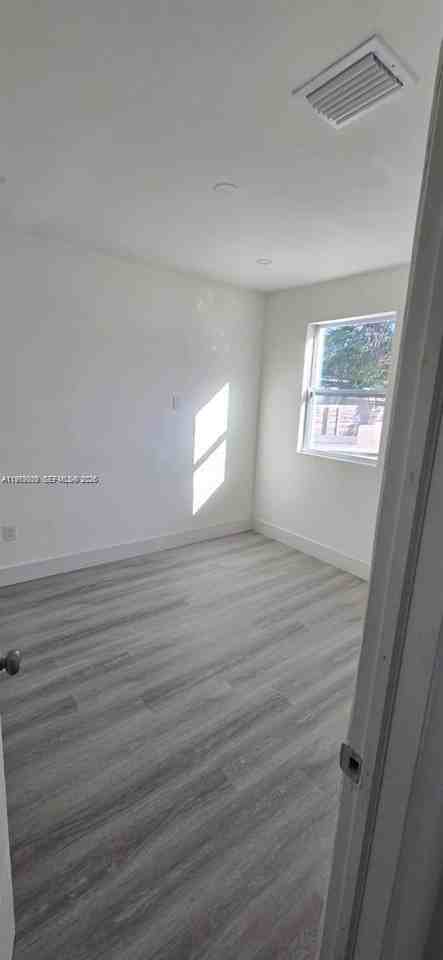 1812 Scott St #1812 - Photo 7 of 7