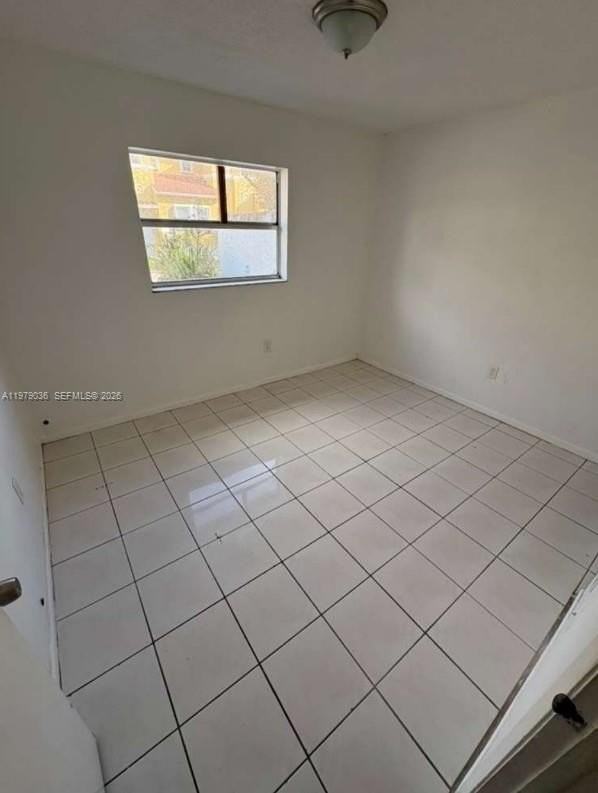 1622 Sunrise Blvd - Photo 5 of 11