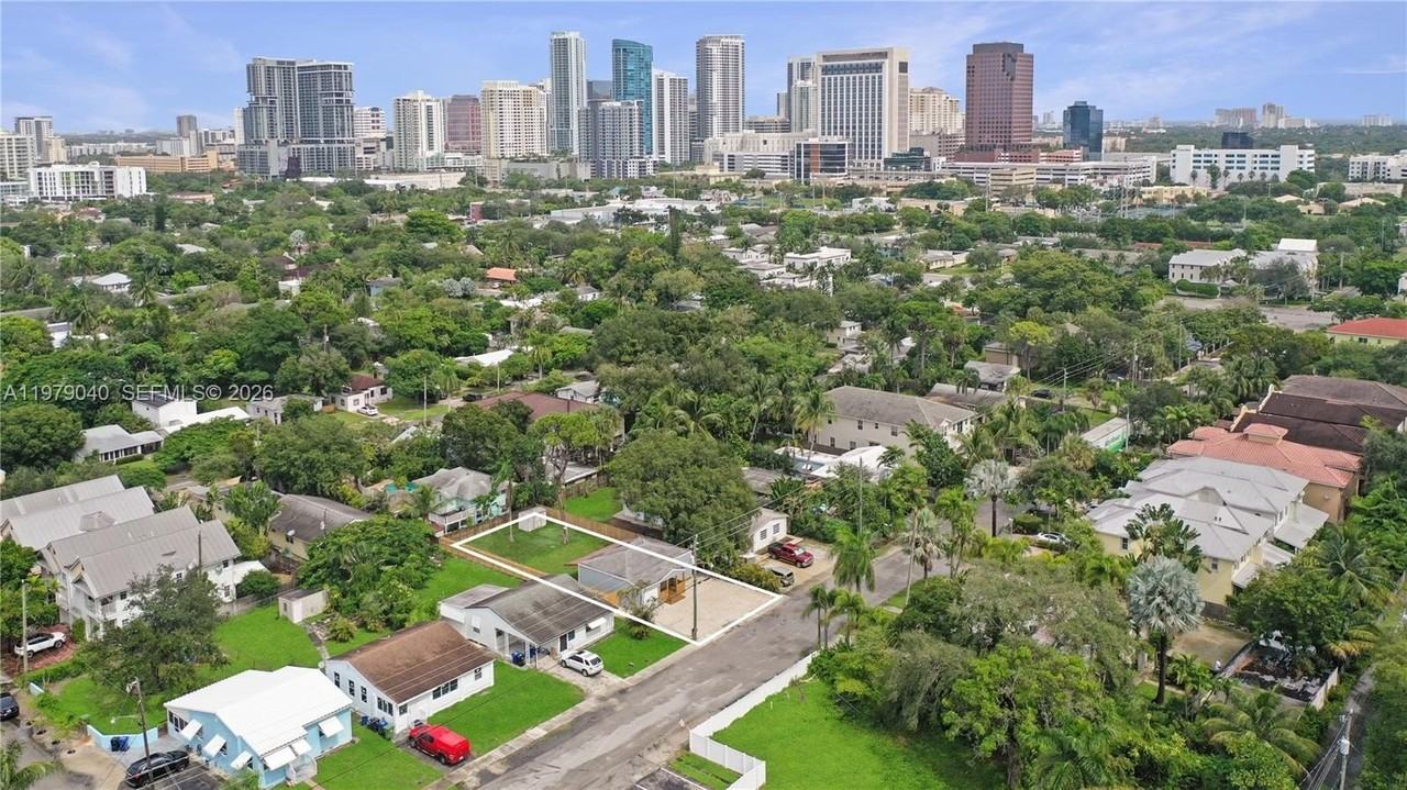 607 Sw 9th St - Photo 5 of 28