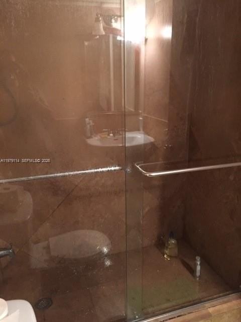 4021 Indian Creek Dr #2B - Photo 6 of 11