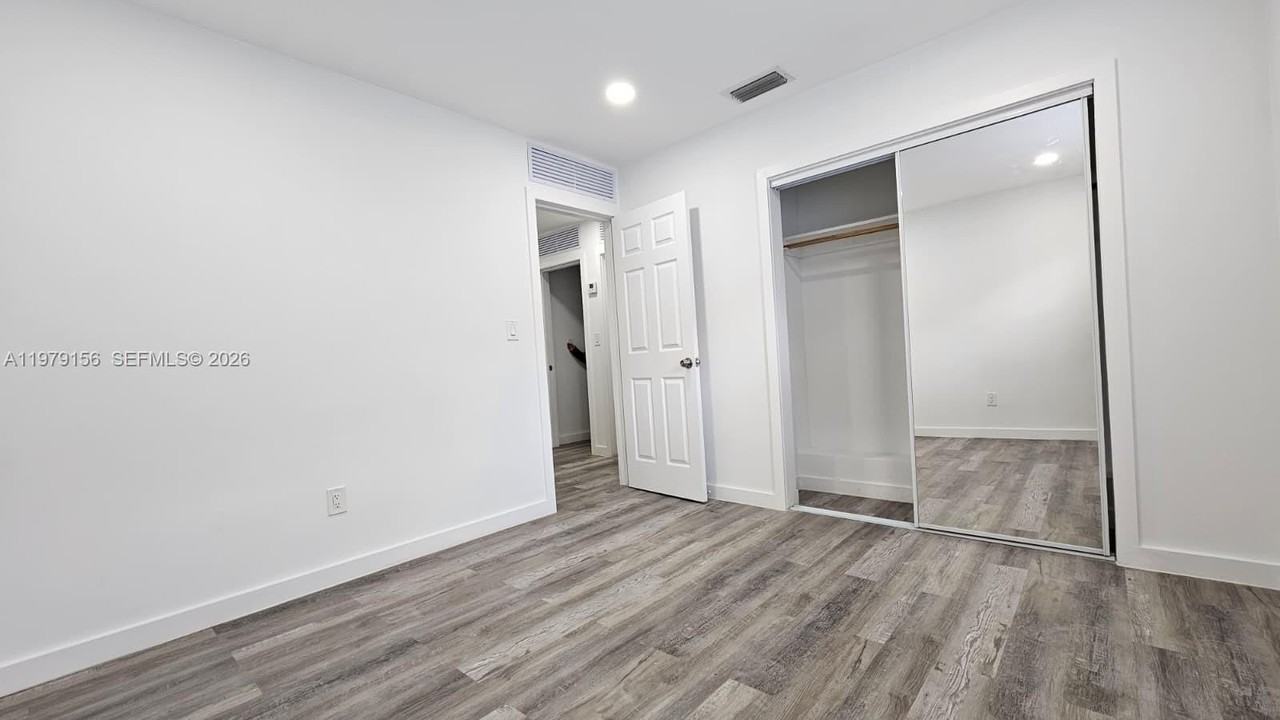 1941 Nw 32nd St #1941 - Photo 5 of 16