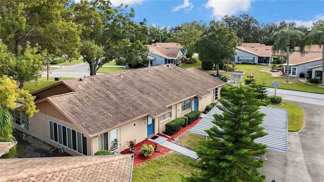 409 Feltham Trl #B - Photo 3 of 34