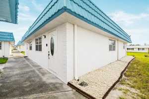 featured image of 1801 Bedford Ln #27