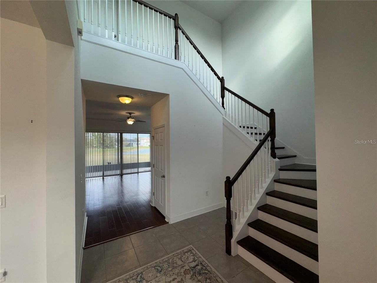 11832 Cross Vine Dr - Photo 4 of 47