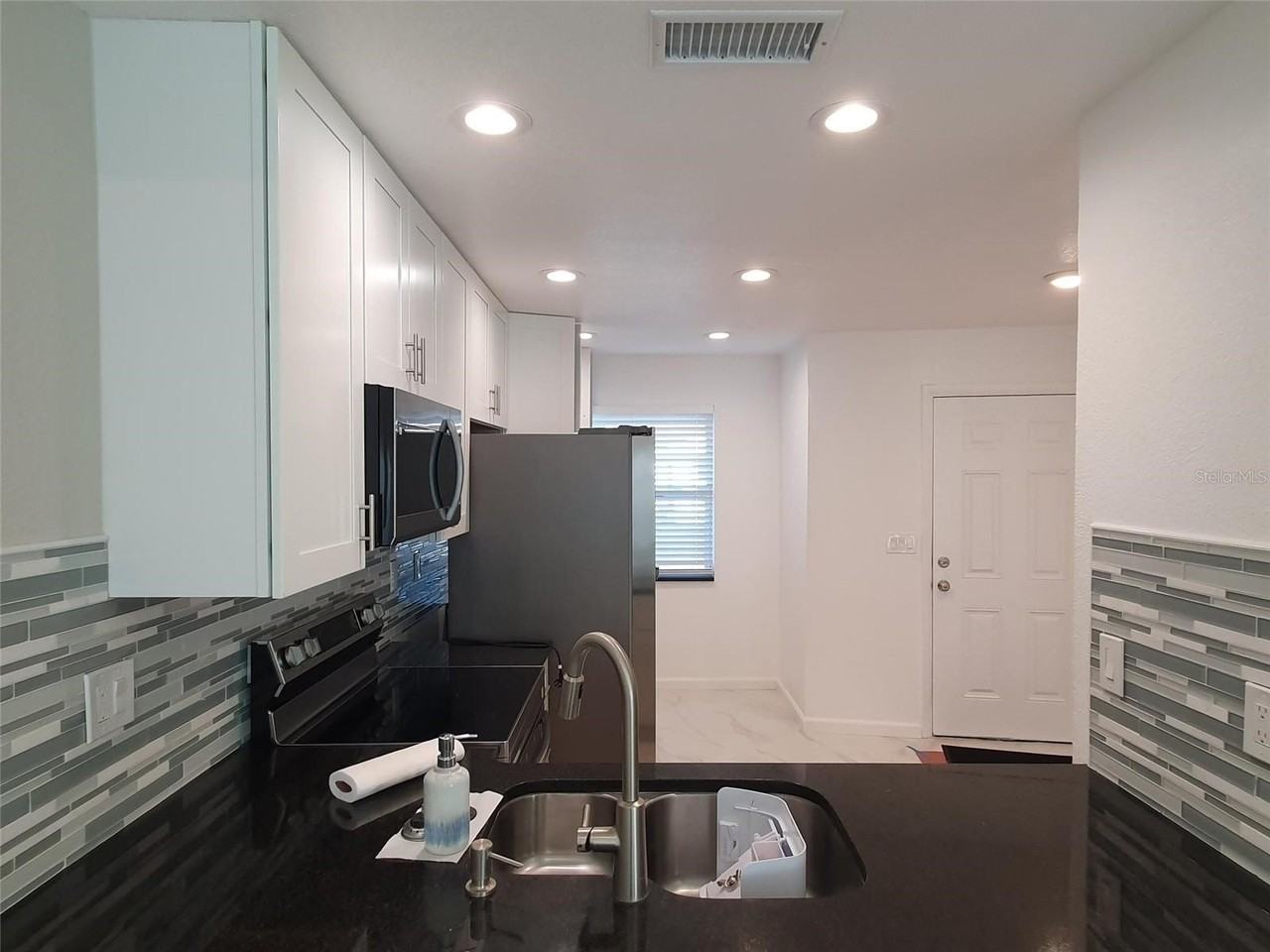 1887 Orange Boulevard Way - Photo 4 of 17