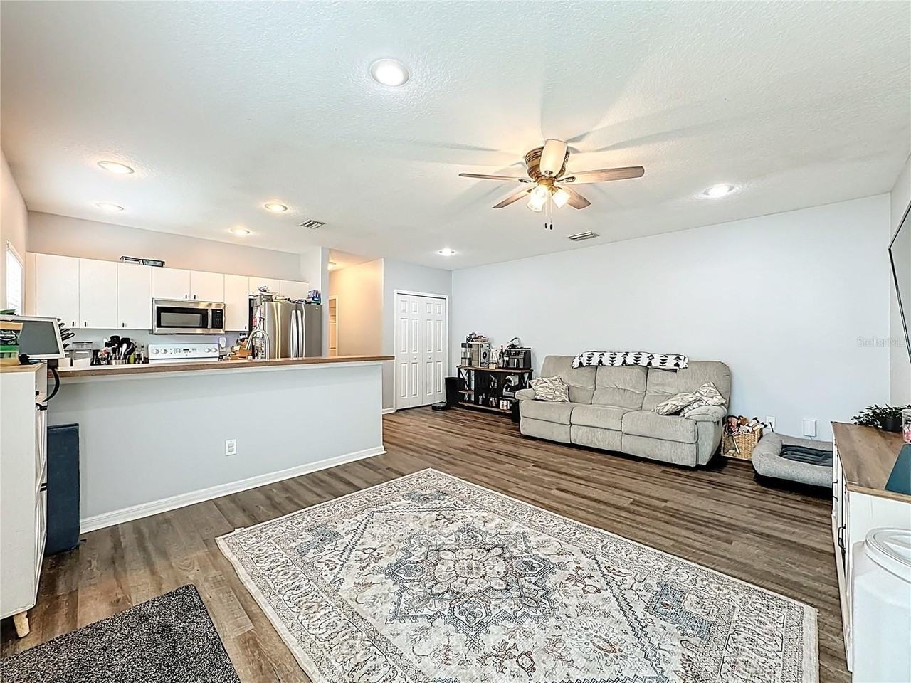 2527 29th Ave E - Photo 5 of 24