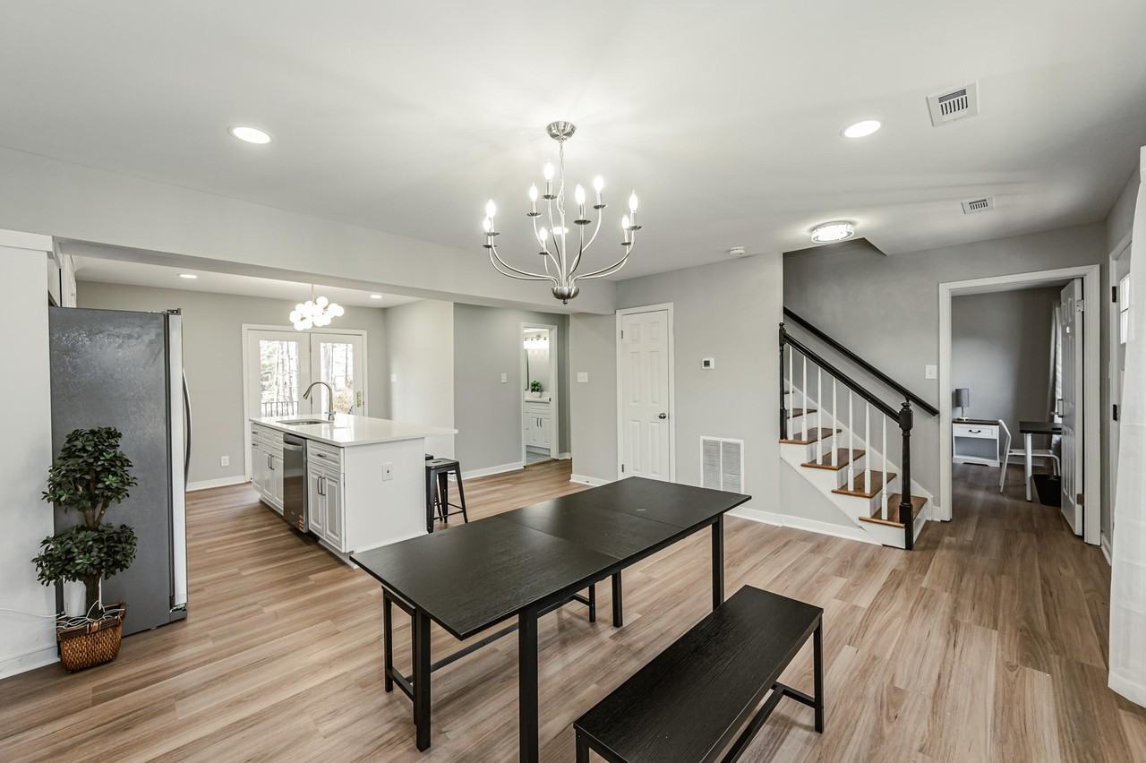 Featherstone Dr - Photo 6 of 37