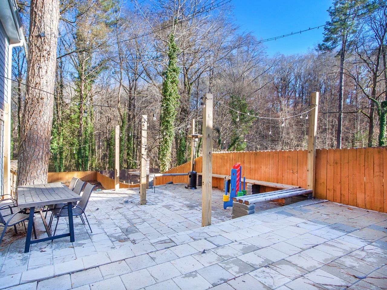 Westmont Rd Sw - Photo 3 of 13