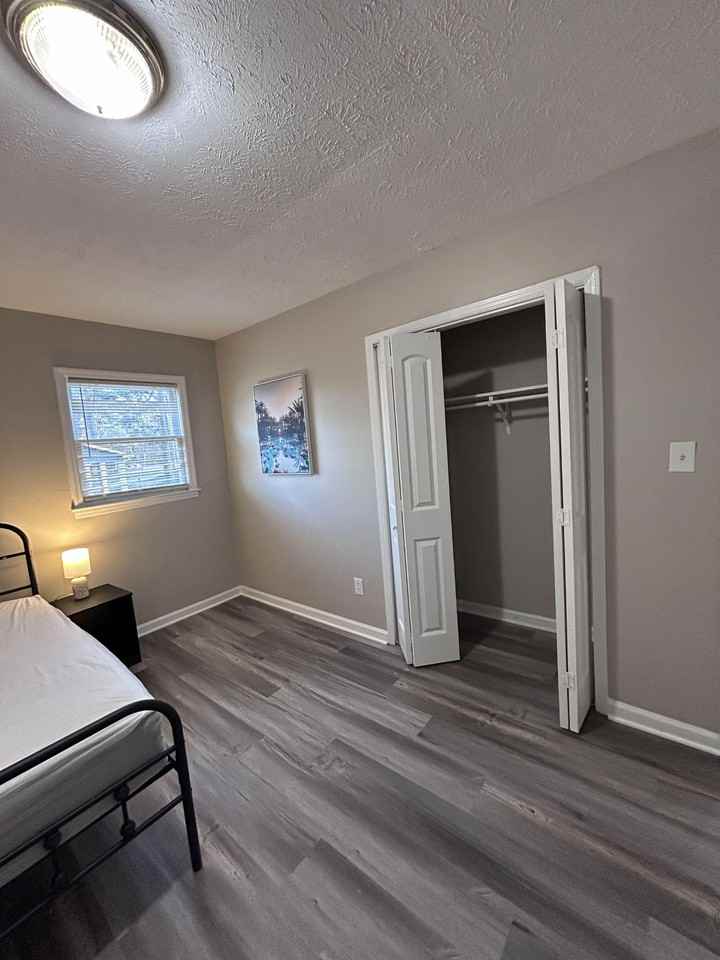 Snapfinger Rd - Photo 3 of 13