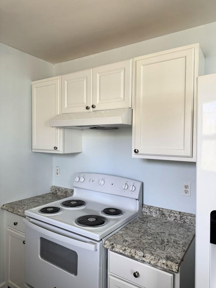 Mainstreet Valley Dr - Photo 2 of 14