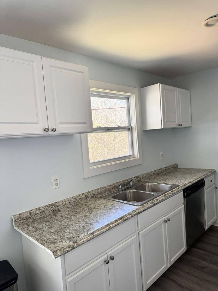 Mainstreet Valley Dr - Photo 3 of 14