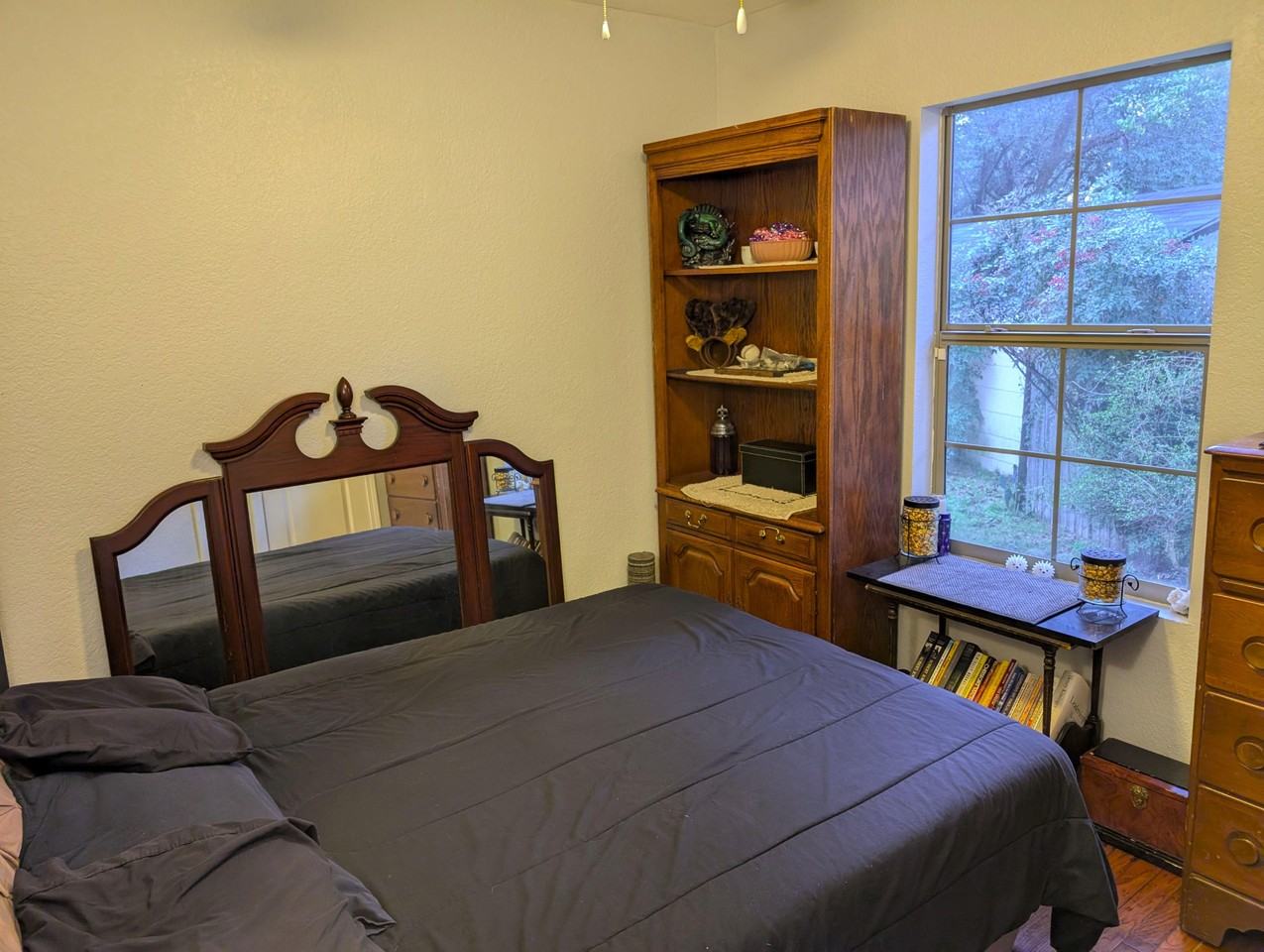 Flynn Dr - Photo 2 of 4