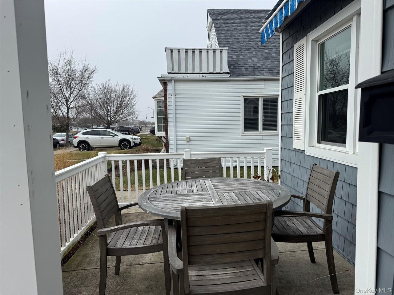 433 W Park Ave Unit 1 - Photo 5 of 23