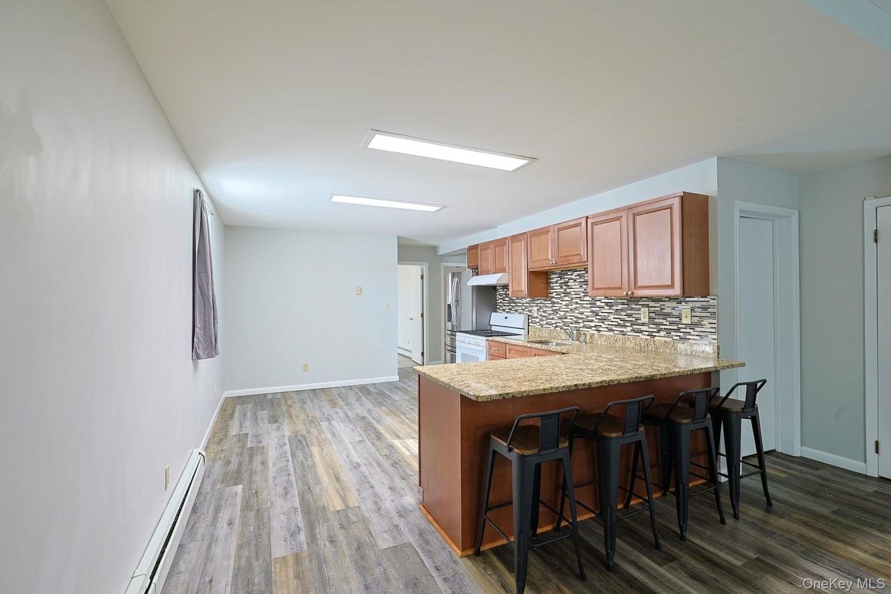 293 Sinsabaugh Rd Unit A - Photo 2 of 10