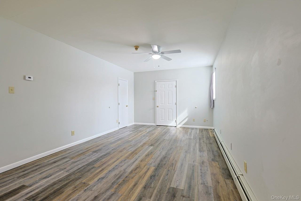 293 Sinsabaugh Rd Unit A - Photo 3 of 10