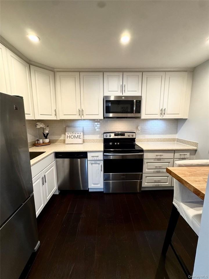 634 Fox Run Ln - Photo 5 of 31