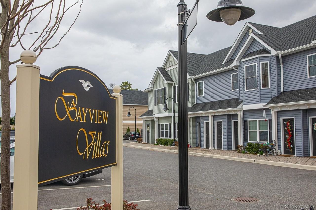 6 Sophia Ct - Photo 3 of 25