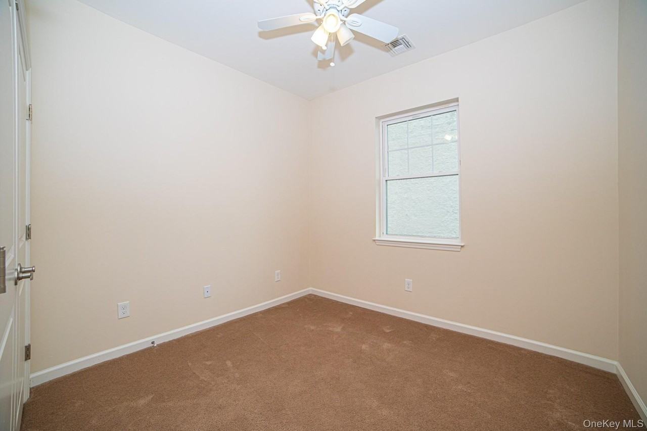 6 Sophia Ct - Photo 4 of 25