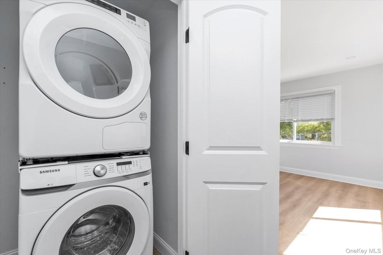 71 Haven Avenue unit: Upper - Photo 7 of 16