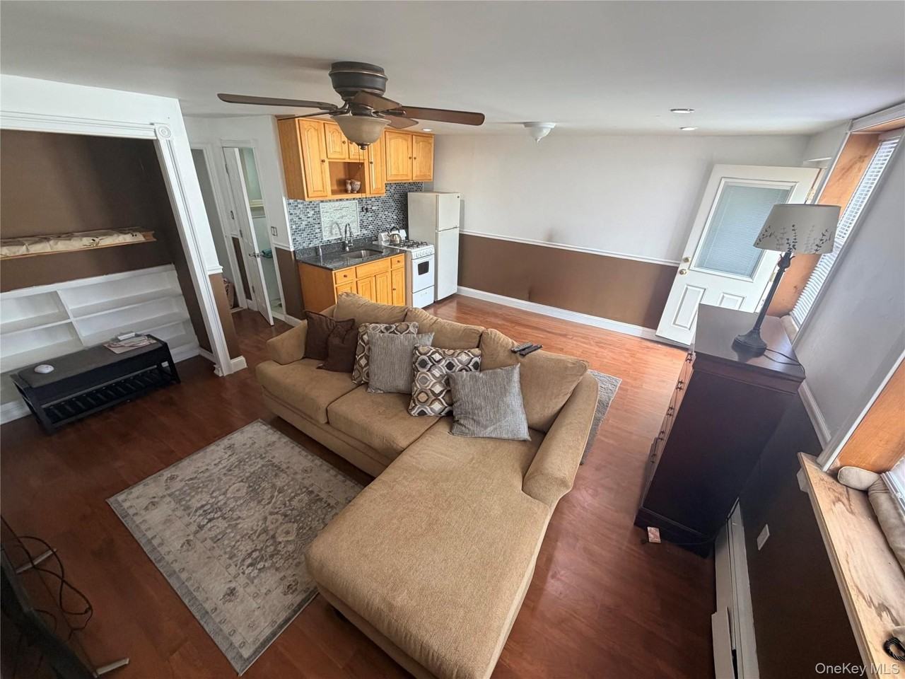 9911 216th St - Photo 2 of 8