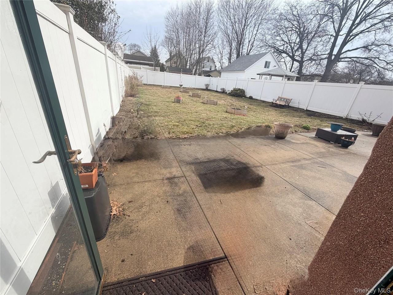 9911 216th St - Photo 6 of 8