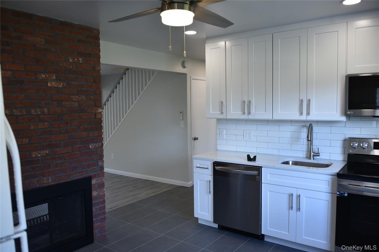 55 Acre Ln - Photo 5 of 11