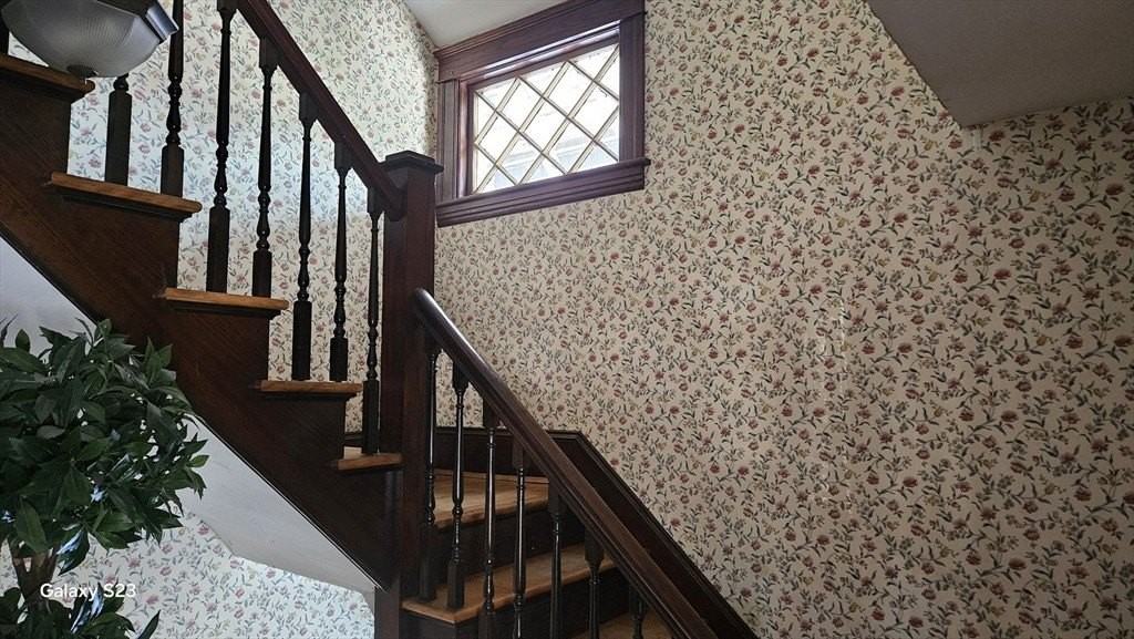 17 Cleveland Ave Apt 3 #3 - Photo 3 of 25