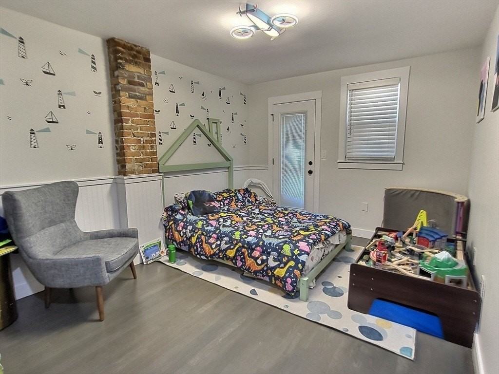 54 Telegraph St - Photo 7 of 15