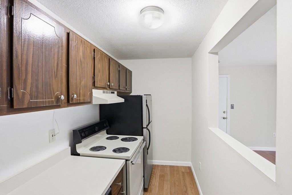 386 Great Rd Unit B15 - Photo 5 of 19