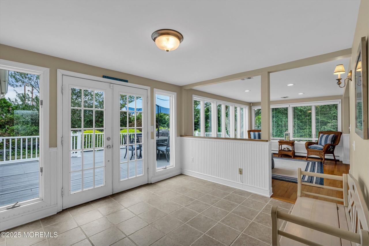 218 3rd Ave - Photo 7 of 14