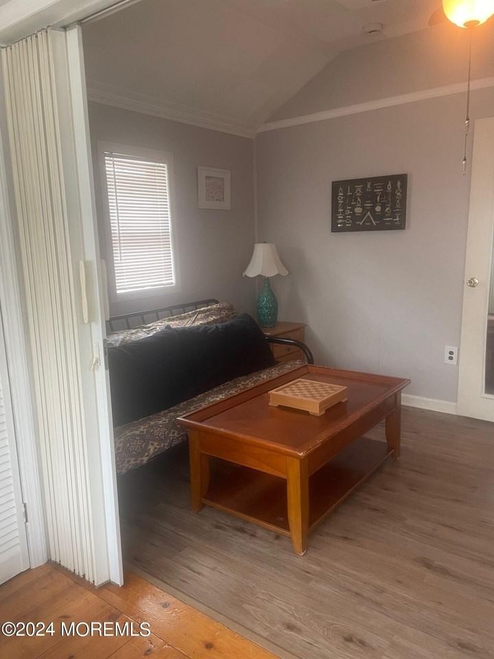 605 Central Ave - Photo 6 of 16