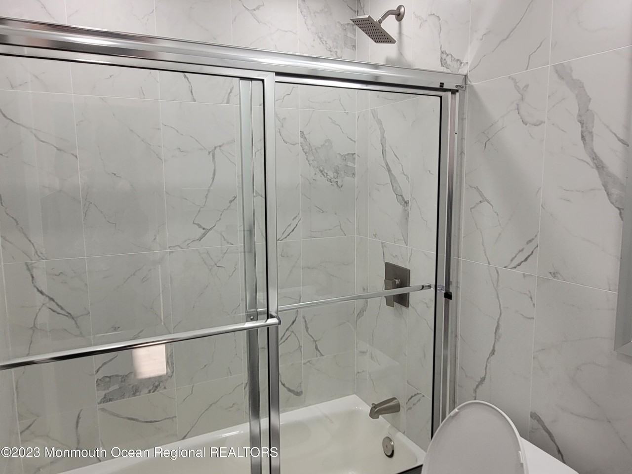 324 Fairfield Avenue unit: Summer - Photo 4 of 20