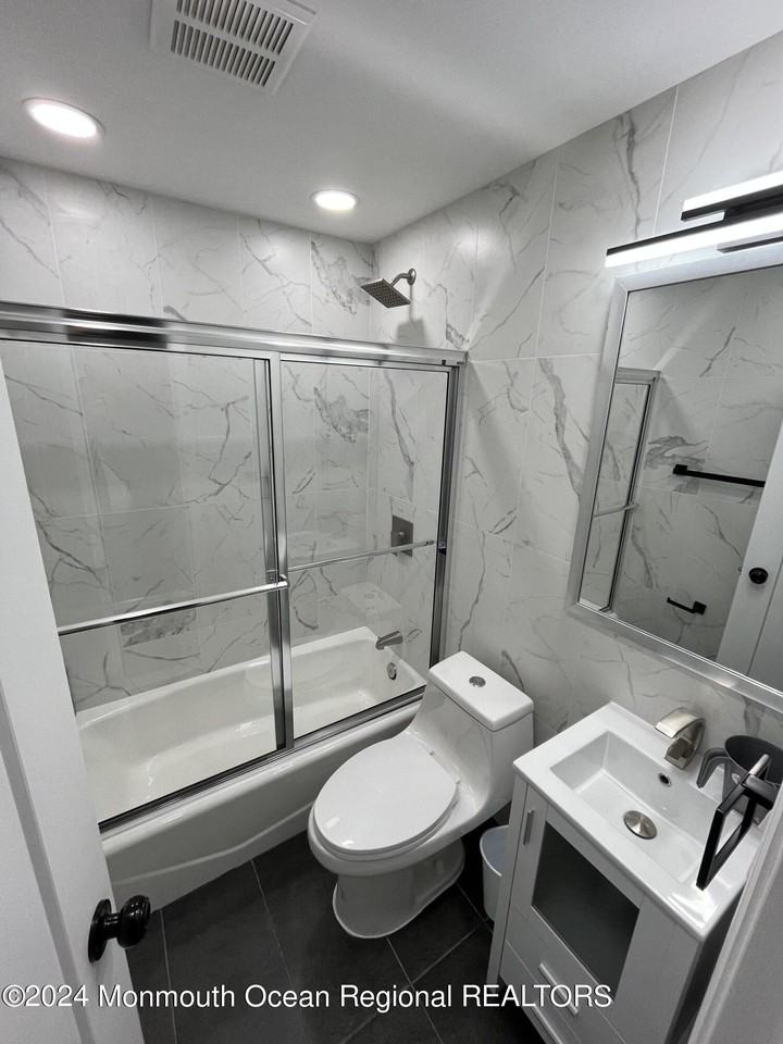 324 Fairfield Avenue unit: Summer - Photo 6 of 20