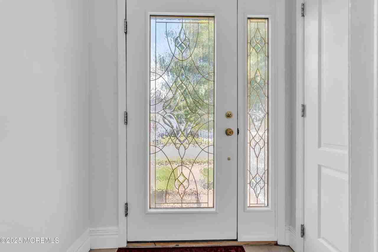 124 Neptune Pl - Photo 3 of 50